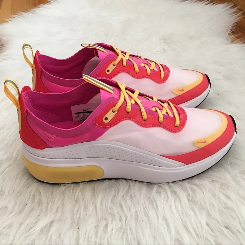 Nike Air Max Dia Women’s Sneakers